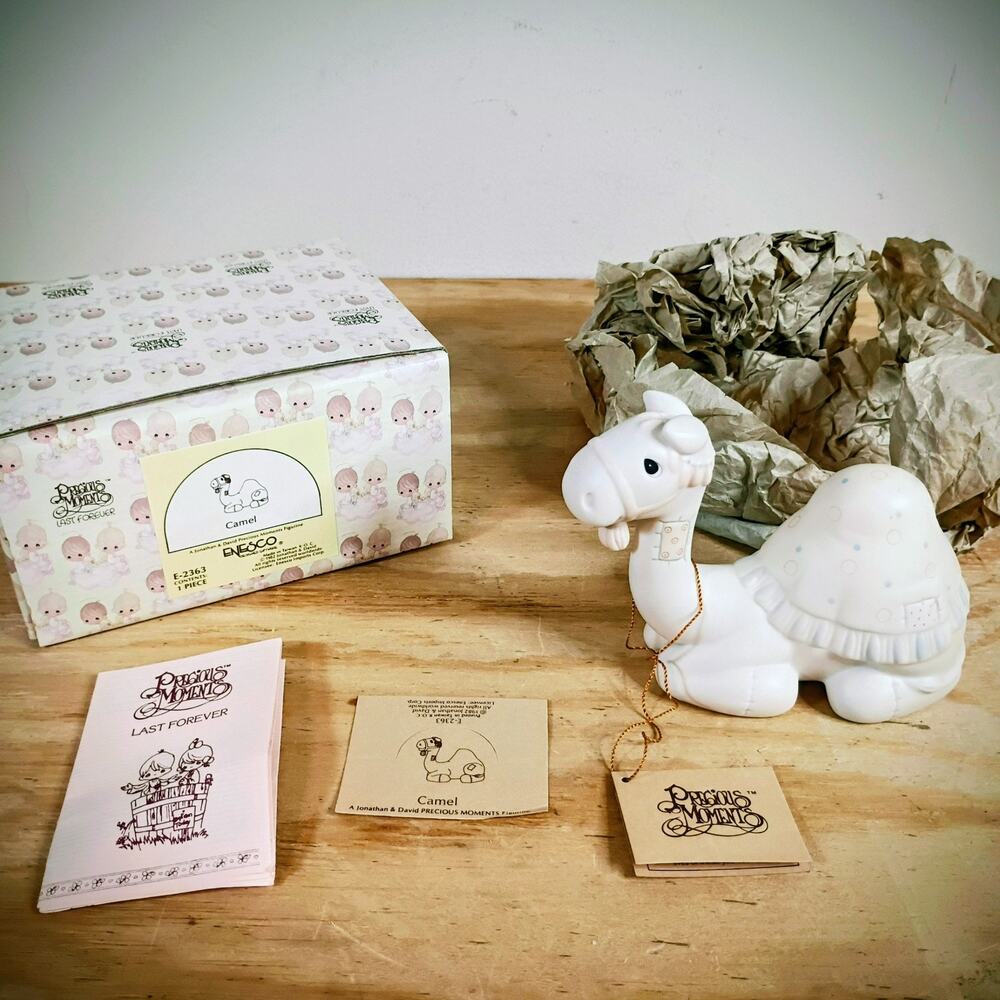 Precious Moments 1982 Camel Figurine E-2363 Jonathan & David w/ Original Box